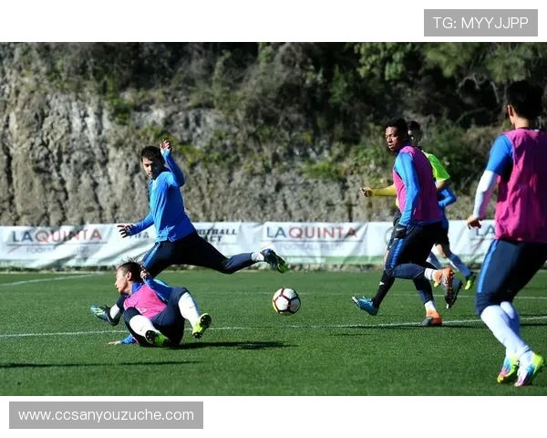 专访杨强:深入探讨足球成功背后的秘密与策略 专访杨强:深入探讨足球成功背后的秘密与策略