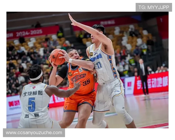 CCtV5直播上海男篮对战广厦队精彩赛事回顾与分析